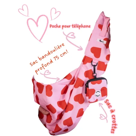 Sac de transport Amore avec motifs cœurs et sac à crottes assorti