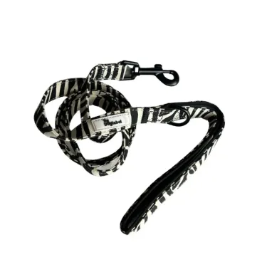 Laisse design zèbre pour chien – confortable et chic