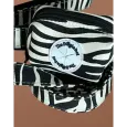 Ensemble Zèbre pour Chien - Collier, Laisse, Sac à Crottes Assortis - Élégance & Style Ensemble Zèbre pour Chien - Collier, Laisse, Sac à Crottes Assortis - Élégance & Style