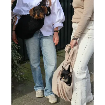 sac de transport noir pour chien – intérieur spacieux avec poches pratiques