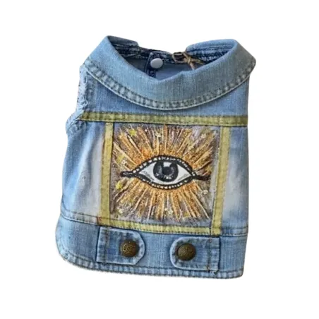 Veste pour chien en jean L’Ochju Turchinu – Œil bleu corse – Création artisanale